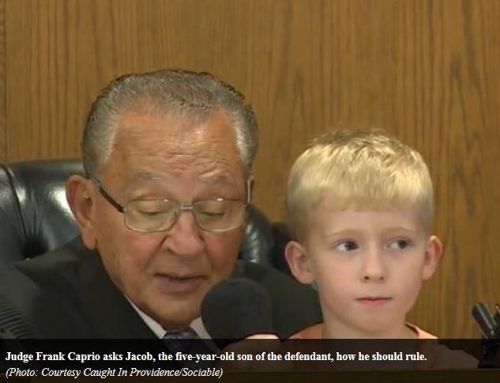 動画 被告人の息子に罰金額を尋ねる判事が話題に お父さんの罰金は幾らが良いかな ニコニコニュース