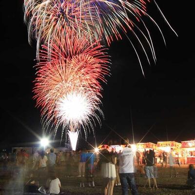 花火大会 浴衣以外にオススメの服装は ニコニコニュース 花火大会 浴衣以外にオススメの服装は ニコニコニュース