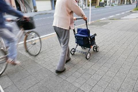 自転車 でひき逃げしたら 自動車 の免許停止に なんでそうなるの ニコニコニュース