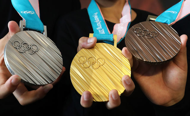 平昌オリンピックのメダルのデザインが公開される Iocが絶賛しまくった ニコニコニュース 平昌オリンピックのメダルのデザインが公開される Iocが絶賛しまくった ニコニコニュース