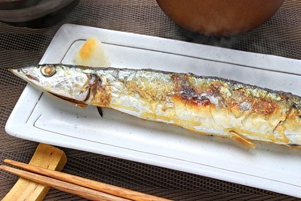 女性の6割 魚をきれいに食べられる人に好感 Ngな食べ方は 身が取りやすい所しか食べない 一生懸命すぎて会話がなく ニコニコニュース 女性の6割 魚をきれいに食べられる人に好感 Ngな食べ方は 身が取りやすい所しか食べない 一生懸命すぎて会話がなく ニコニコニュース
