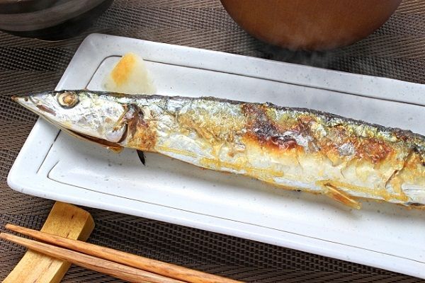 女性の6割 魚をきれいに食べられる人に好感 Ngな食べ方は 身が取りやすい所しか食べない 一生懸命すぎて会話がなく ニコニコニュース