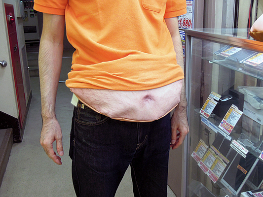アキバこぼれ話 中年太りの悲哀が体験できる メタボ腹ウエストポーチ が販売中 ニコニコニュース