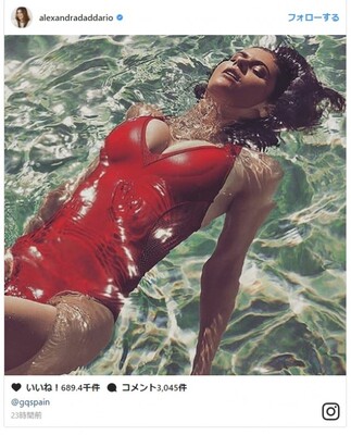 アレクサンドラ ダダリオ 水面に揺れるパーフェクトボディ 美しい と大反響 ニコニコニュース