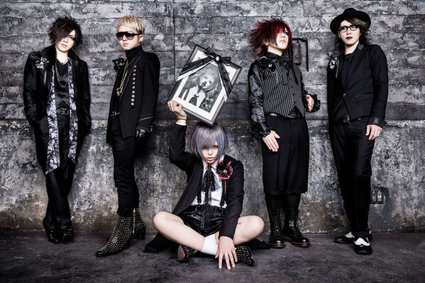 R指定23枚目のシングルは 史上最凶 の問題作 初回盤dvdに無修正版mv ニコニコニュース