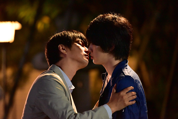渡邉 剣 天野浩成 長く そして激しい キスシーンについてコメント 映画 花は咲くか 劇中カットを解禁 ニコニコニュース 渡邉 剣 天野浩成 長く そして激しい キスシーンについてコメント 映画 花は咲くか 劇中カットを解禁 ニコニコニュース