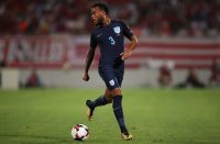 Dfバートランドが背中を負傷 イングランド代表から離脱 ニコニコニュース Dfバートランドが背中を負傷 イングランド代表から離脱 ニコニコニュース