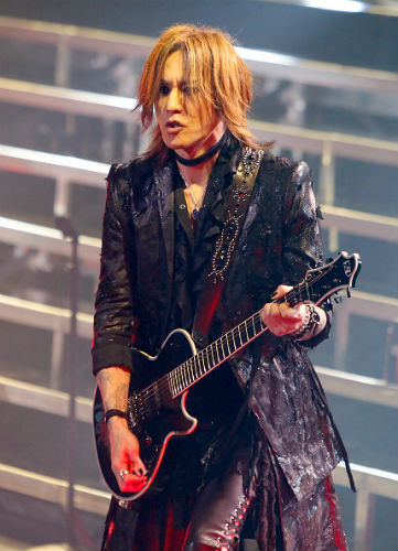 hideさん、SUGIZO さんの直筆サイン