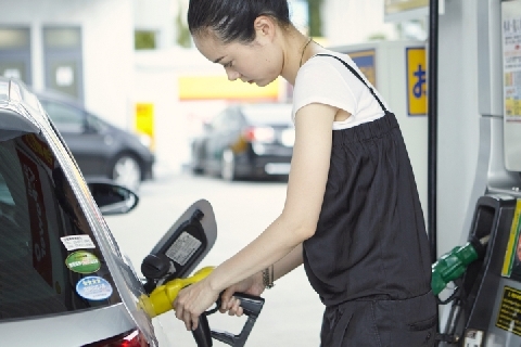 若者の5割超 車もたなくていい 維持費に負担感 批判根強い 走る税金 の実態 ニコニコニュース