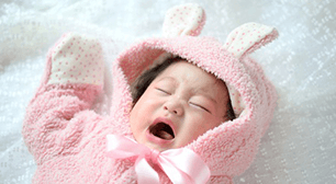 家では服を着ない2歳児 叱れば大泣き もうどうすればいいの ニコニコニュース 家では服を着ない2歳児 叱れば大泣き もうどうすればいいの ニコニコニュース