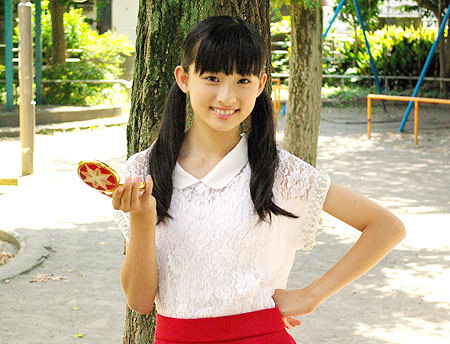 岡田将生をメロメロにさせた美少女 吉田里琴ちゃん 好きな漫画は楳図かずおの 洗礼 ニコニコニュース 岡田将生をメロメロにさせた美少女 吉田里琴ちゃん 好きな漫画は楳図かずおの 洗礼 ニコニコニュース