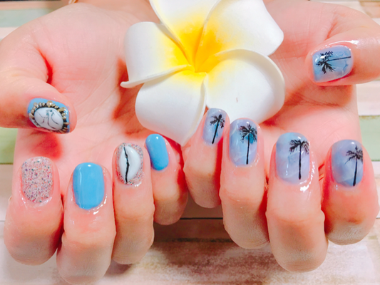 夏気分爆発 リゾートネイルで輝く指先を ニコニコニュース