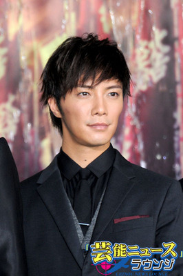 成宮寛貴 甲冑はコリゴリ 上地雄輔は山田孝之から取り付けをお願い ニコニコニュース 成宮寛貴 甲冑はコリゴリ 上地雄輔は山田孝之から取り付けをお願い ニコニコニュース