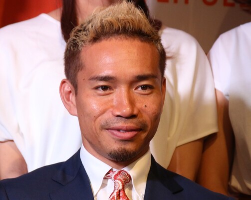 長友 息子が這い這いでトレーニング中 サッカーやってくれたら嬉しい ニコニコニュース 長友 息子が這い這いでトレーニング中 サッカーやってくれたら嬉しい ニコニコニュース