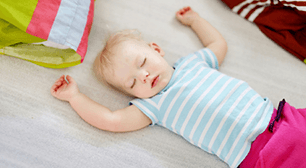 子どもの寝相が悪いのはなぜ 寝相で分かる子どもの性格や対策方法 ニコニコニュース