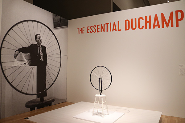 特別展『マルセル・デュシャンと日本美術』レポート 世界一有名な便器《泉》など、代表作がズラリ！ | ニコニコニュース