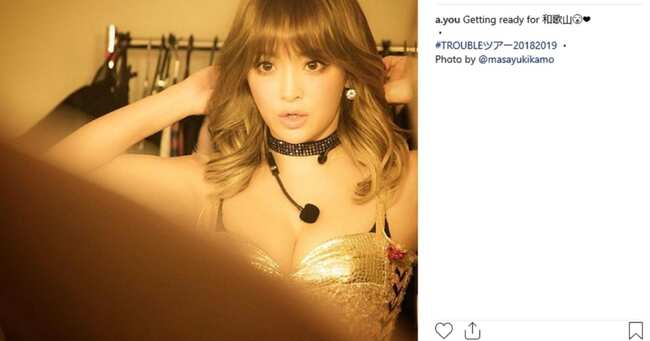 浜崎あゆみがツアーで和歌山に 胸の谷間が眩しいゴージャス衣装で登場 ニコニコニュース