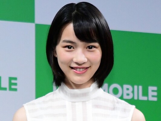 のん 胸毛まで忠実再現のフレディ マーキュリーコスプレがカッコいい ニコニコニュース のん 胸毛まで忠実再現のフレディ マーキュリーコスプレがカッコいい ニコニコニュース