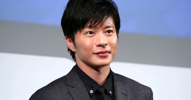 田中圭と内田理央に 深夜会合 報道 それより服がダサい 大学生みたい の声 ニコニコニュース 田中圭と内田理央に 深夜会合 報道 それより服がダサい 大学生みたい の声 ニコニコニュース