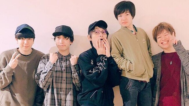 あんスタ 西山宏太朗さんら 流星隊 キャストの仲良しエピソード炸裂 どこか違和感のある集合写真が公開 ニコニコニュース あんスタ 西山宏太朗さんら 流星隊 キャストの仲良しエピソード炸裂 どこか違和感のある集合写真が公開 ニコニコニュース