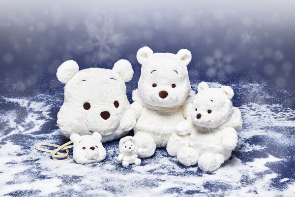 雪のように真っ白なプーさんグッズ ディズニーストア White Pooh ニコニコニュース