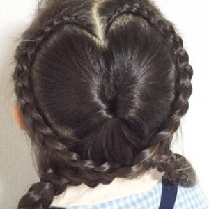 髪の毛でハートがつくれる 編み込みアレンジ ニコニコニュース 髪の毛でハートがつくれる 編み込みアレンジ ニコニコニュース
