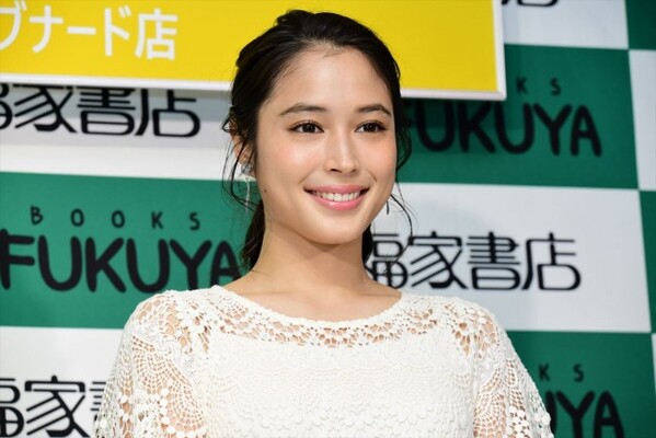 広瀬アリス バッサリいったぜ かっこいいショートカット姿を披露 ニコニコニュース