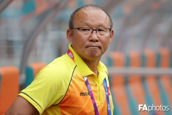 もう一つの日韓戦 に挑むベトナム代表パク ハンソ監督の 憎めない 正体 ニコニコニュース もう一つの日韓戦 に挑むベトナム代表パク ハンソ監督の 憎めない 正体 ニコニコニュース