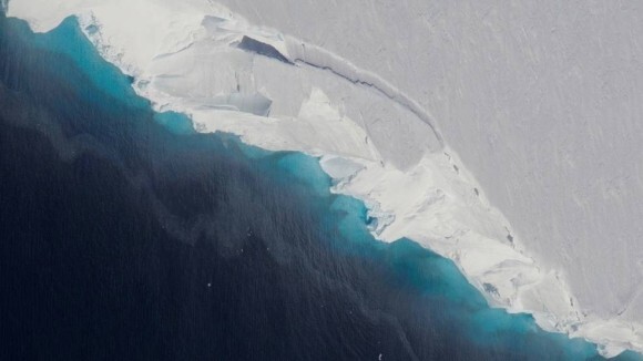 南極の下にぽっかりと広がる巨大な空洞発見される 空洞は現在も急速に拡大中 Nasa ニコニコニュース