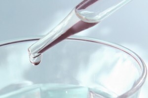 スカルプエッセンスと育毛剤 どっちを使えば良い ニコニコニュース スカルプエッセンスと育毛剤 どっちを使えば良い ニコニコニュース
