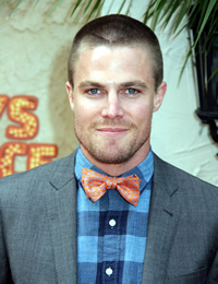 Arrow スティーヴン アメルが結婚 ニコニコニュース