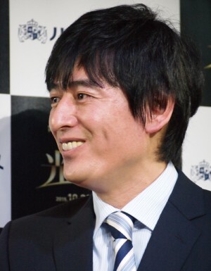 博多大吉 猫背になった理由は 自分より高身長の人 への気遣い サバ読んでんのよ 結構 ニコニコニュース