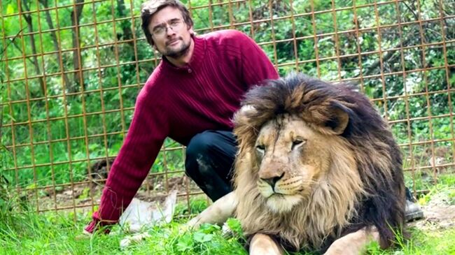 飼っていたライオンに飼い主が攻撃され死亡 父親が発見し警察がライオン2匹を射殺 ニコニコニュース