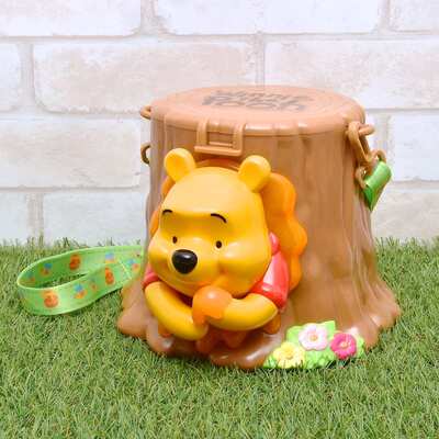 はちみつを食べる くまのプーさん 東京ディズニーランド ポップコーンバケット ニコニコニュース はちみつを食べる くまのプーさん 東京ディズニーランド ポップコーンバケット ニコニコニュース