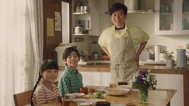 Tokio国分太一さんが新cm2本で初の父親役 丸美屋 麻婆豆腐の素 かけうま麺用ソースの素 ニコニコニュース Tokio国分太一さんが新cm2本で初の父親役 丸美屋 麻婆豆腐の素 かけうま麺用ソースの素 ニコニコニュース