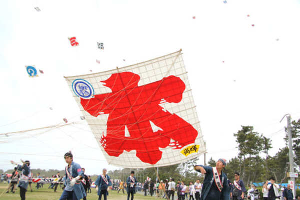 2万人 170万人 大規模イベントの 人出 はどうやって数えている ニコニコニュース