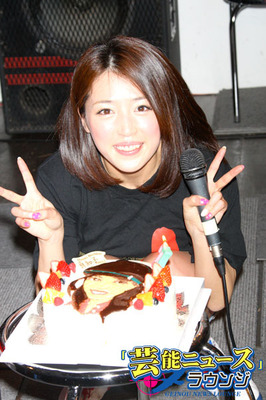 Liveレポ 後編 元sdn48手束真知子 夏に向けて大きな爆弾が炸裂するゾ ニコニコニュース Liveレポ 後編 元sdn48手束真知子 夏に向けて大きな爆弾が炸裂するゾ ニコニコニュース