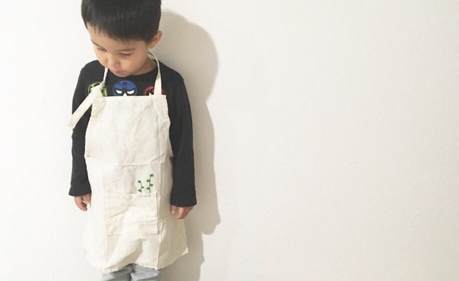100均 ダイソーエプロンは大人 子供用から赤ちゃんの食事用まで揃う ニコニコニュース 100均 ダイソーエプロンは大人 子供用から赤ちゃんの食事用まで揃う ニコニコニュース