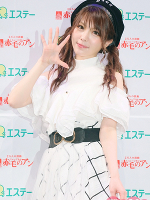田中れいな 赤毛のアン 主役に高橋愛からアドバイス れいならしくやりな ニコニコニュース 田中れいな 赤毛のアン 主役に高橋愛からアドバイス れいならしくやりな ニコニコニュース