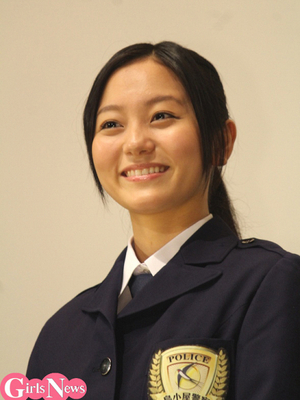 工藤綾乃の笑顔がヤクルト連敗脱出に貢献 つば九郎と共演ドラマのイベントに登場 ニコニコニュース 工藤綾乃の笑顔がヤクルト連敗脱出に貢献 つば九郎と共演ドラマのイベントに登場 ニコニコニュース