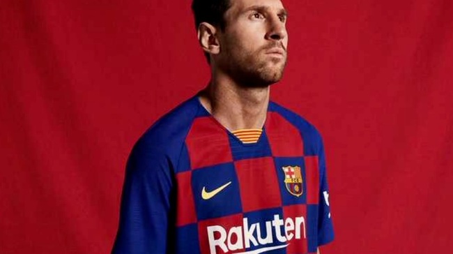バルセロナ 仰天の新ユニフォーム発表 なんと史上初の チェック柄 ニコニコニュース バルセロナ 仰天の新ユニフォーム発表 なんと史上初の チェック柄 ニコニコニュース