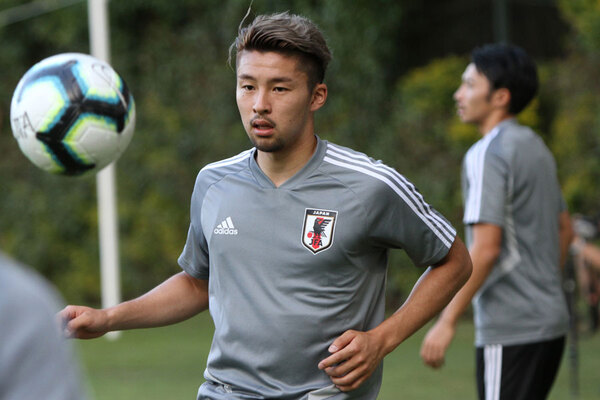 Mf中山雄太が日本代表デビューへ 中田浩二や今野泰幸から受け継ぐ 万能型の系譜 ニコニコニュース Mf中山雄太が日本代表デビューへ 中田浩二や今野泰幸から受け継ぐ 万能型の系譜 ニコニコニュース
