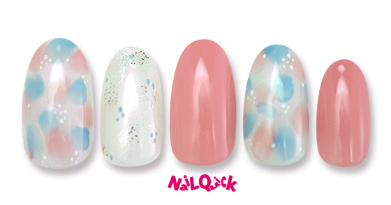 夏ネイルはこれで決まり 19夏のネイルデザイン ハンド フットお揃いのセットアップネイルを紹介します ニコニコニュース