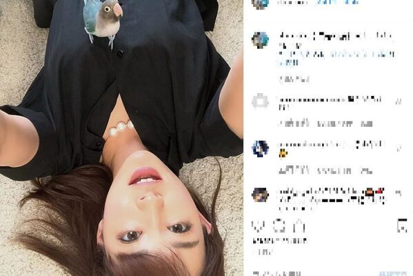新井恵理那アナ インコを胸に乗せ お疲れさま セクシーな雰囲気にファン悶絶 ニコニコニュース 新井恵理那アナ インコを胸に乗せ お疲れさま セクシーな雰囲気にファン悶絶 ニコニコニュース