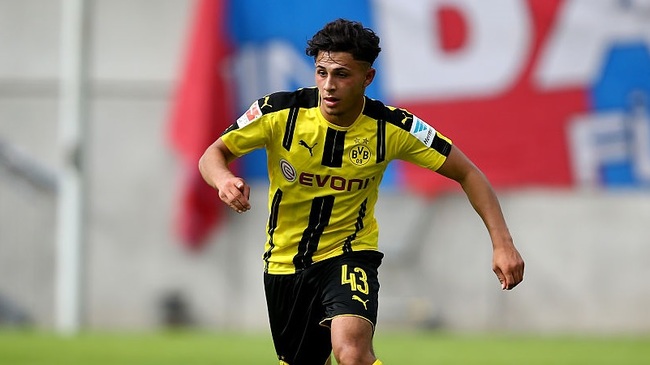 サッカー史上最悪の怪我 ドルトムント若手 21歳で現役引退 ニコニコニュース サッカー史上最悪の怪我 ドルトムント若手 21歳で現役引退 ニコニコニュース