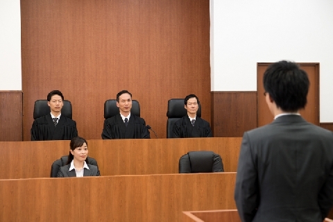 ピエール瀧さんに10分 裁判官の 説諭 が話題 弁護士からは 不要 と厳しい声も ニコニコニュース ピエール瀧さんに10分 裁判官の 説諭 が話題 弁護士からは 不要 と厳しい声も ニコニコニュース