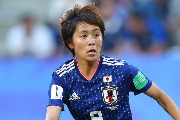 なでしこ岩渕真奈 オコエ瑠偉の妹 女子バスケ代表と 25cm差2ショット に反響 ニコニコニュース なでしこ岩渕真奈 オコエ瑠偉の妹 女子バスケ代表と 25cm差2ショット に反響 ニコニコニュース