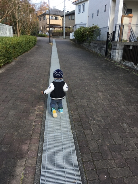 ｔｖ番組 はじめてのおつかい を真似するバカ親が急増中 あれだけ映り込んでいる スタッフ は何のためなのかを考えて ニコニコニュース