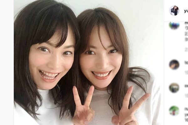 蛯原友里が双子の妹とのツーショット公開 天使が2人いる と大反響 ニコニコニュース