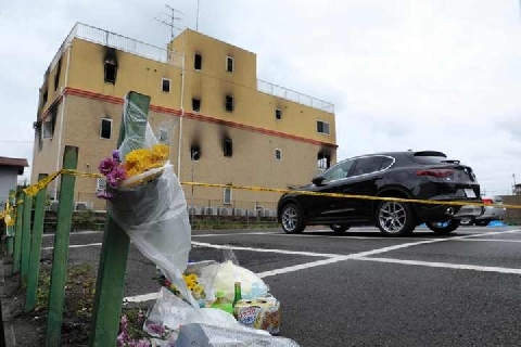 京アニ火災 犯人の弁護しないで の声あがる なぜ弁護士は 極悪人 でも助けるの ニコニコニュース 京アニ火災 犯人の弁護しないで の声あがる なぜ弁護士は 極悪人 でも助けるの ニコニコニュース